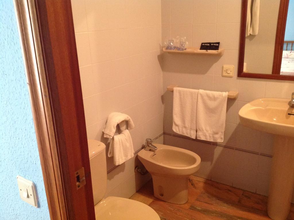 Hostal Los Amigos Olivenza Chambre photo