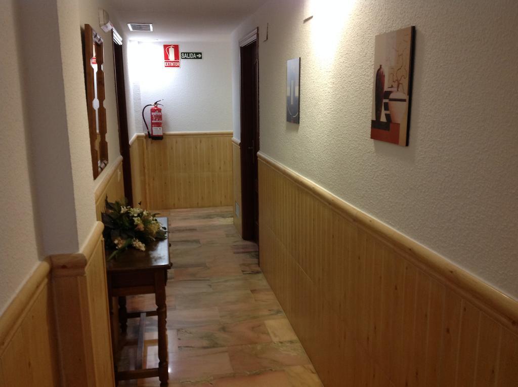Hostal Los Amigos Olivenza Extérieur photo